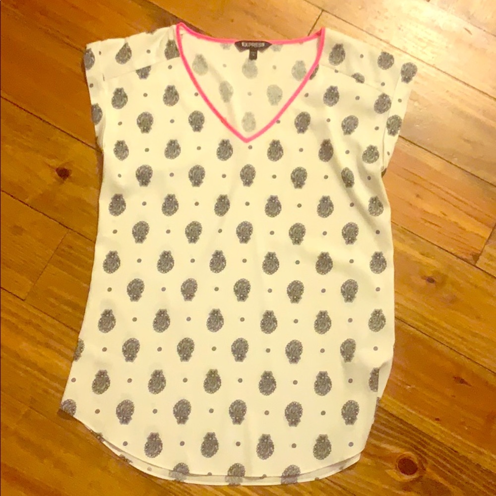 Cute blouse
